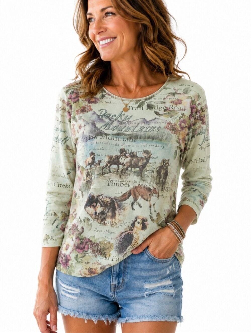 Rocky Mountains Nature Wildlife Graphic Top Womens Small Sage Green 100% Cotton